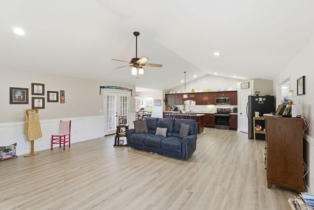 164 Club View Drive, Mt Vernon, KY 40456
