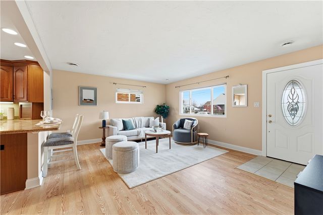 130 Eisner Ave, Bridgeville, PA 15017