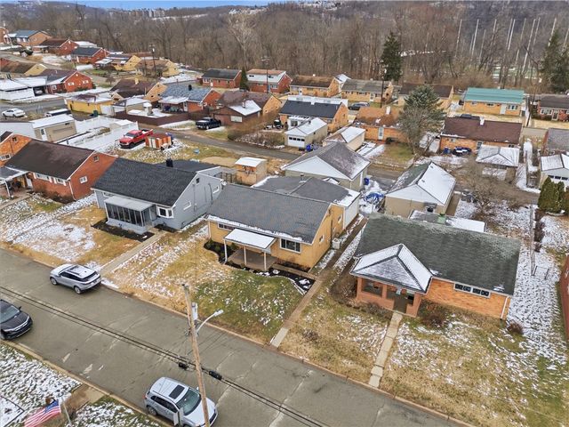 130 Eisner Ave, Bridgeville, PA 15017