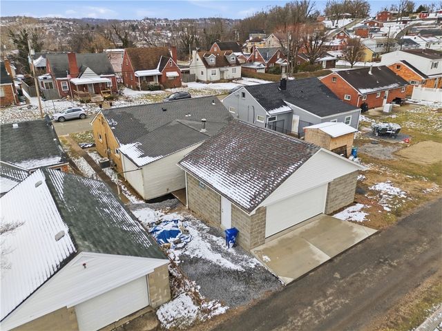 130 Eisner Ave, Bridgeville, PA 15017