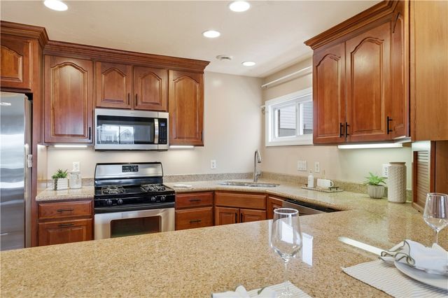 130 Eisner Ave, Bridgeville, PA 15017