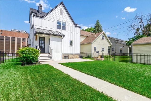 214 Hay Avenue, Brookville, OH 45309