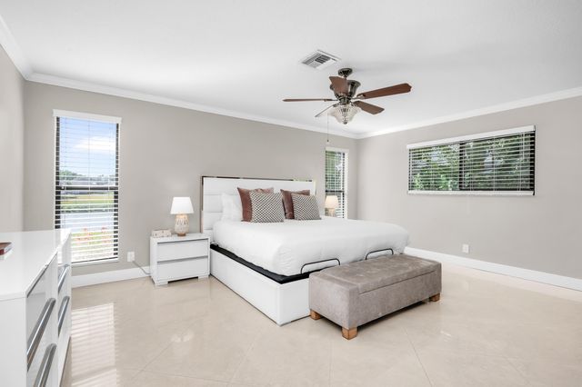 3250 Lakeview Boulevard, Delray Beach, FL 33445