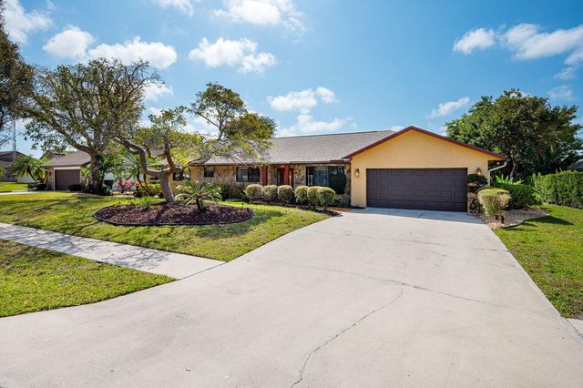 3250 Lakeview Boulevard, Delray Beach, FL 33445