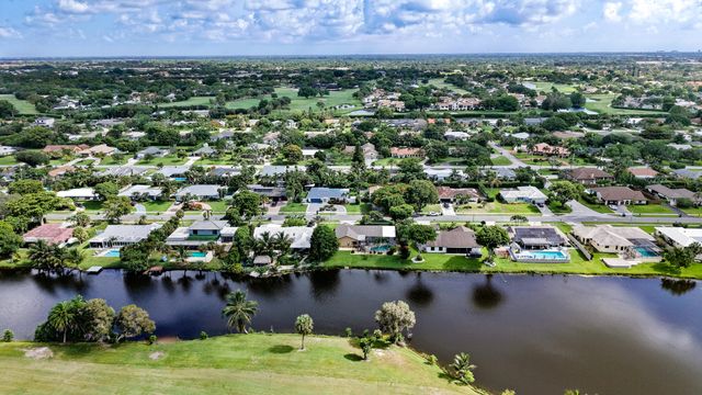 3250 Lakeview Boulevard, Delray Beach, FL 33445