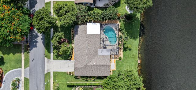 3250 Lakeview Boulevard, Delray Beach, FL 33445