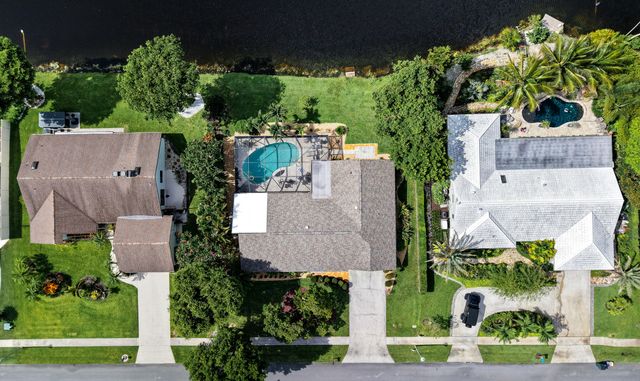 3250 Lakeview Boulevard, Delray Beach, FL 33445
