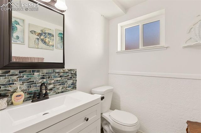 2122 Snyder Avenue, Colorado Springs, CO 80909