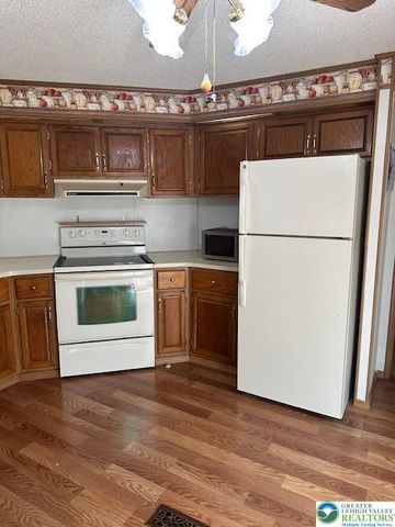 378 White Oak Lane, Moore Twp, PA 18014