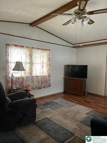 378 White Oak Lane, Moore Twp, PA 18014