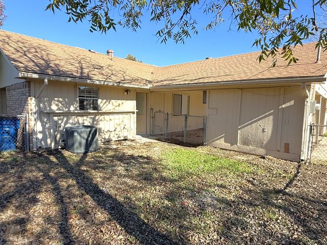 3518 Jewel Street, Sachse, TX 75048