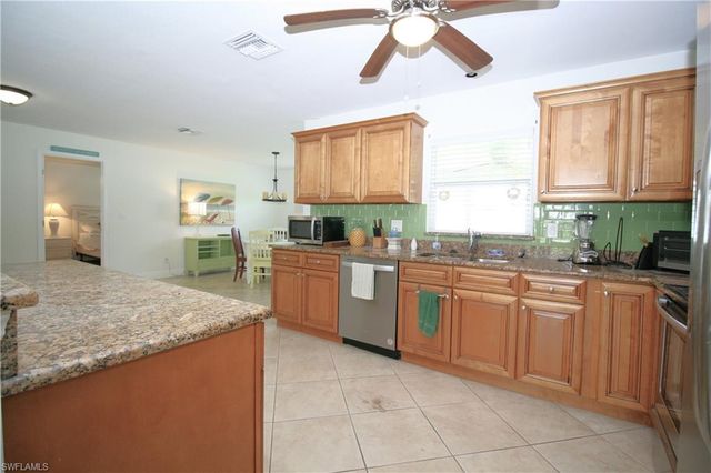 1421 SE 36th ST, Cape Coral, FL 33904