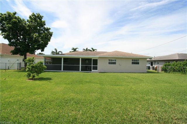 1421 SE 36th ST, Cape Coral, FL 33904