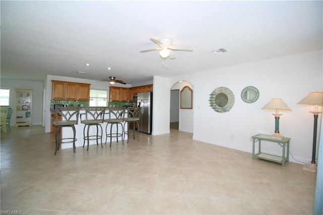 1421 SE 36th ST, Cape Coral, FL 33904