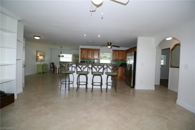 1421 SE 36th ST, Cape Coral, FL 33904