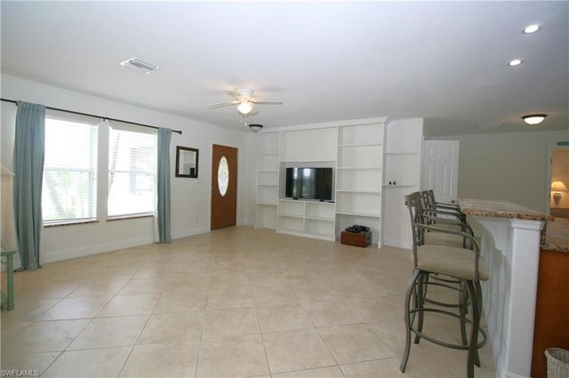 1421 SE 36th ST, Cape Coral, FL 33904