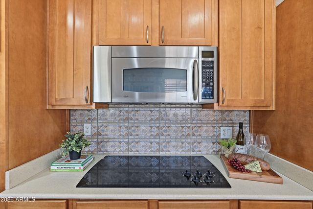 7001 N 14TH Street, Phoenix, AZ 85020