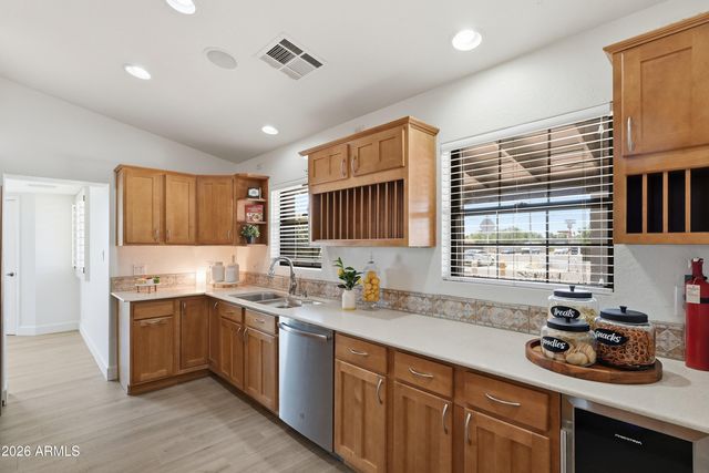 7001 N 14TH Street, Phoenix, AZ 85020