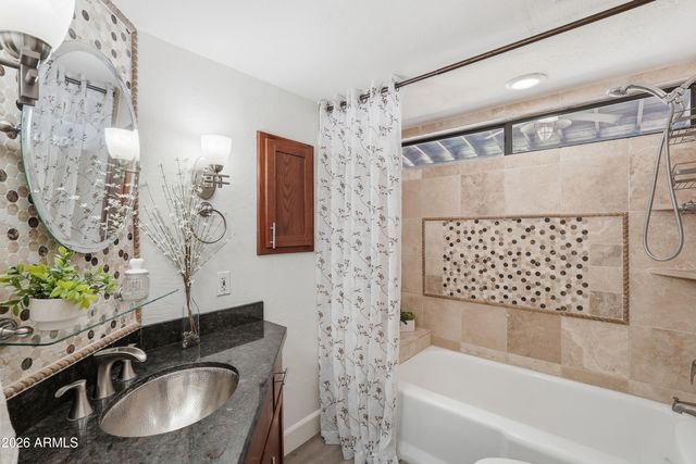 7001 N 14TH Street, Phoenix, AZ 85020