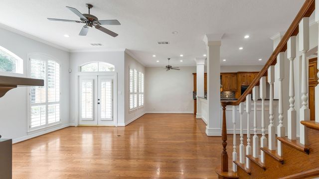 14918 Plantation Oak Drive, Houston, TX 77068