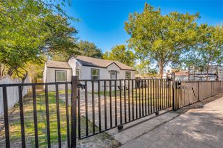 2815 Seevers Avenue, Dallas, TX 75216