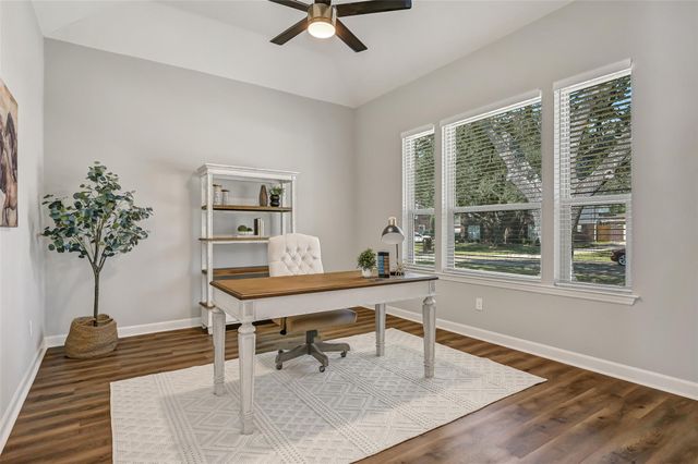 1704 Brill Drive, Friendswood, TX 77546