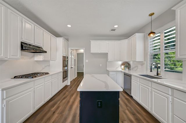 1704 Brill Drive, Friendswood, TX 77546