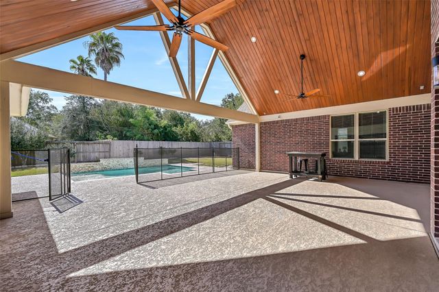 1704 Brill Drive, Friendswood, TX 77546