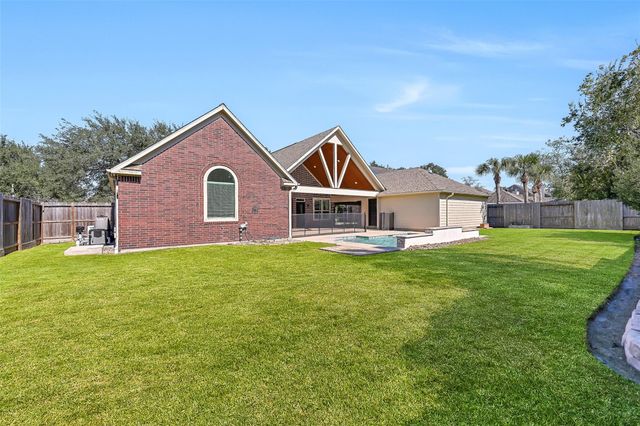 1704 Brill Drive, Friendswood, TX 77546