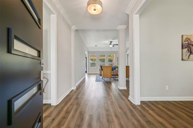 1704 Brill Drive, Friendswood, TX 77546