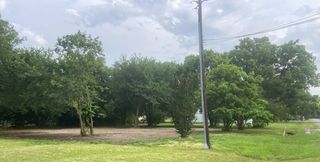 104 S Lamar Street, Tioga, TX 76271