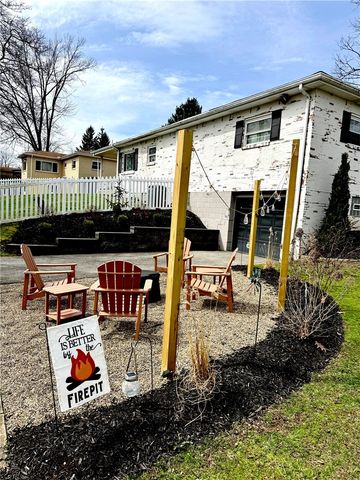 1628 Old Brodhead Rd, Center Twp, PA 15061