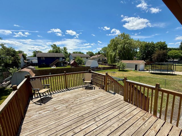 1508 36th Avenue S, Fargo, ND 58104