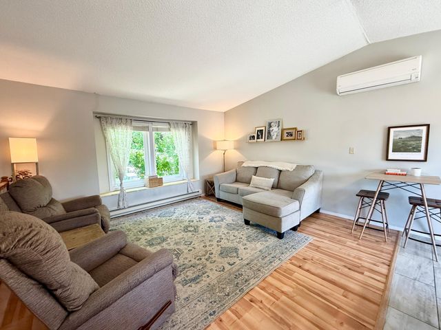 1508 36th Avenue S, Fargo, ND 58104