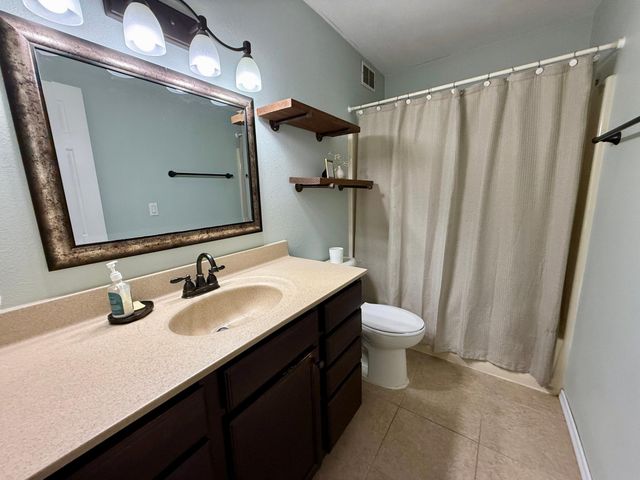1508 36th Avenue S, Fargo, ND 58104