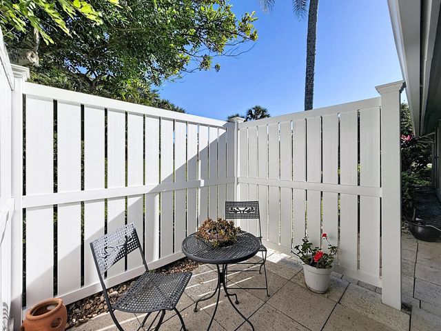 6796 SE Yorktown Drive, Hobe Sound, FL 33455