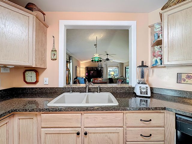 6796 SE Yorktown Drive, Hobe Sound, FL 33455