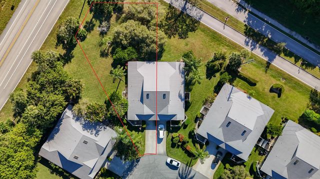 6796 SE Yorktown Drive, Hobe Sound, FL 33455