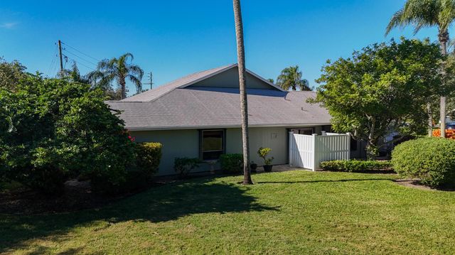 6796 SE Yorktown Drive, Hobe Sound, FL 33455