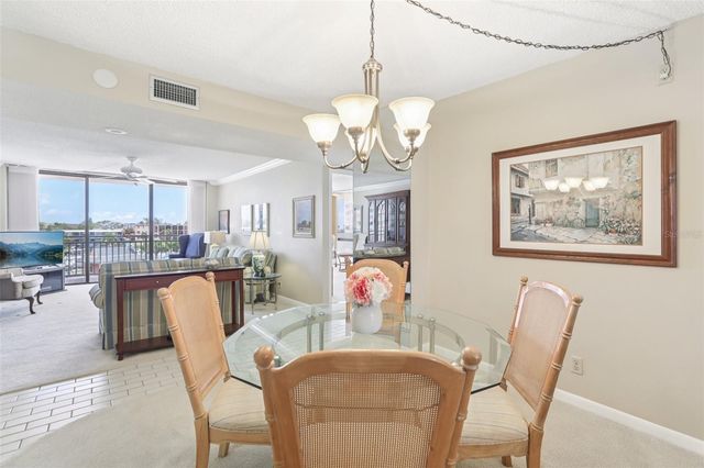 1 KEY CAPRI 302E, Treasure Island, FL 33706