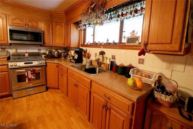 58575 Deep Run Road, Martins Ferry, OH 43935