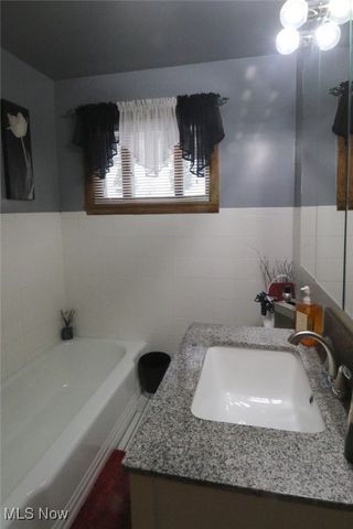 58575 Deep Run Road, Martins Ferry, OH 43935