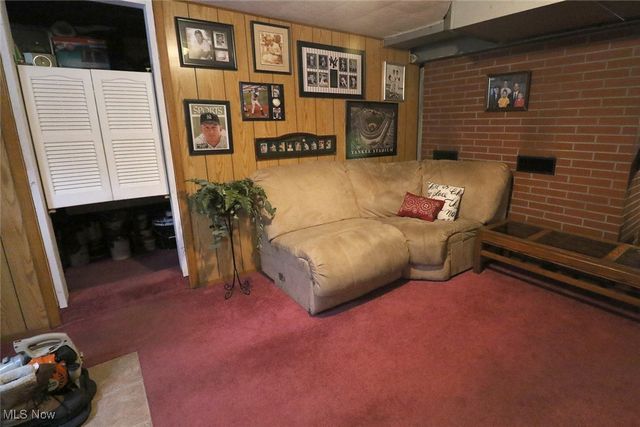 58575 Deep Run Road, Martins Ferry, OH 43935