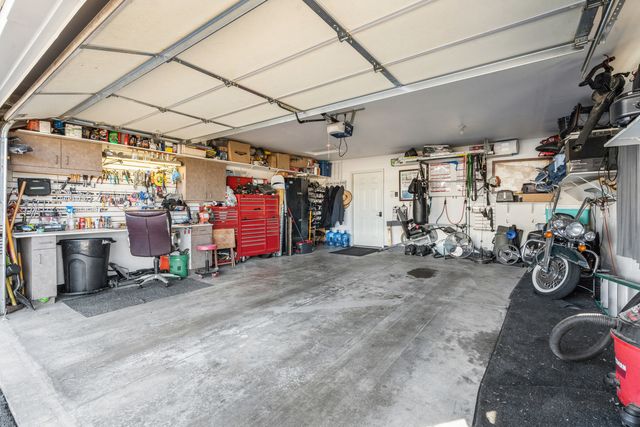 420 E Franklin Street 101, Eldridge, IA 52748