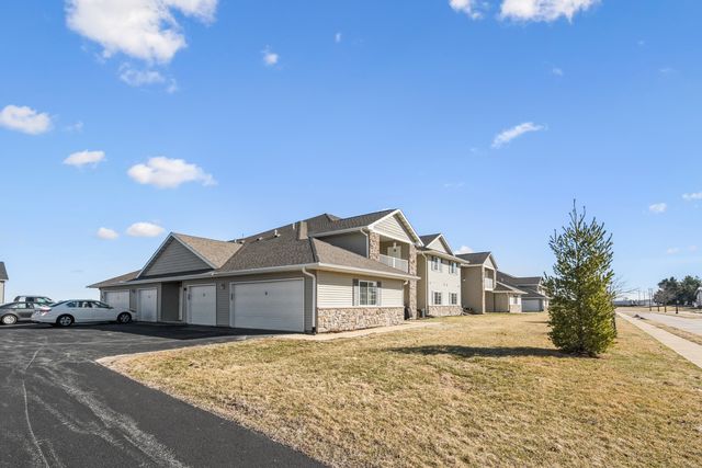 420 E Franklin Street 101, Eldridge, IA 52748