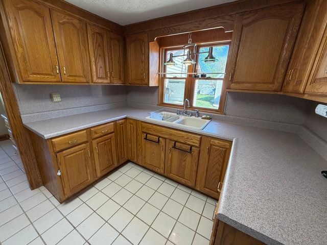 405 Wortby Street, Odin, IL 62870