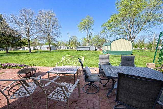405 Wortby Street, Odin, IL 62870