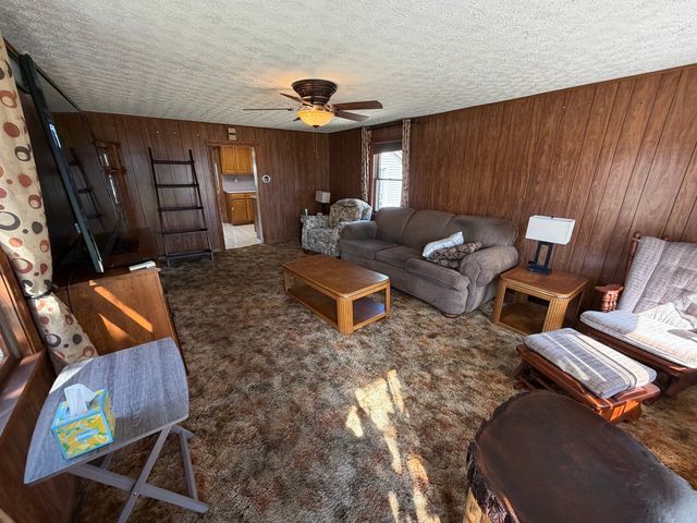 405 Wortby Street, Odin, IL 62870
