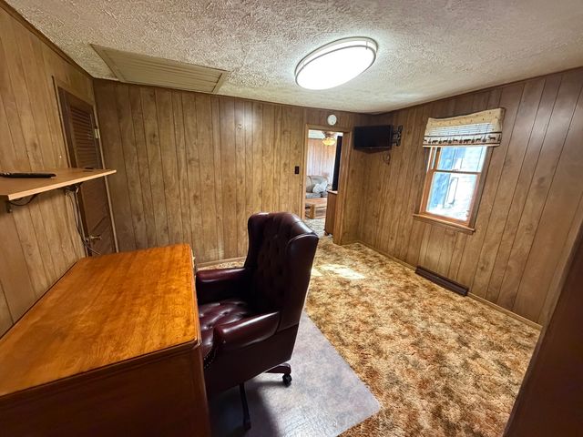 405 Wortby Street, Odin, IL 62870