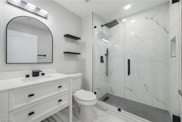2845 Cypress Trace CIR 204, Naples, FL 34119